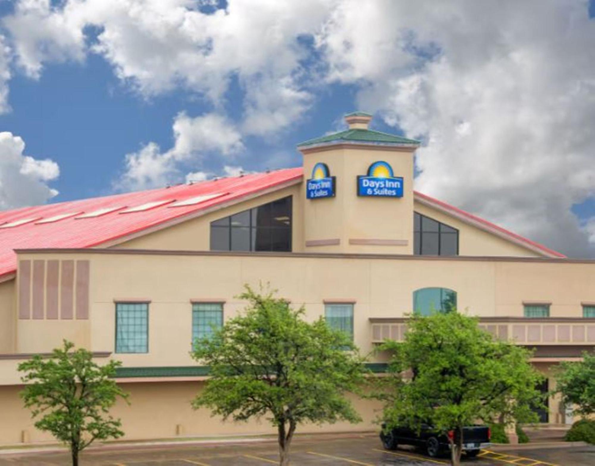 Days Inn By Wyndham Lubbock South Екстериор снимка